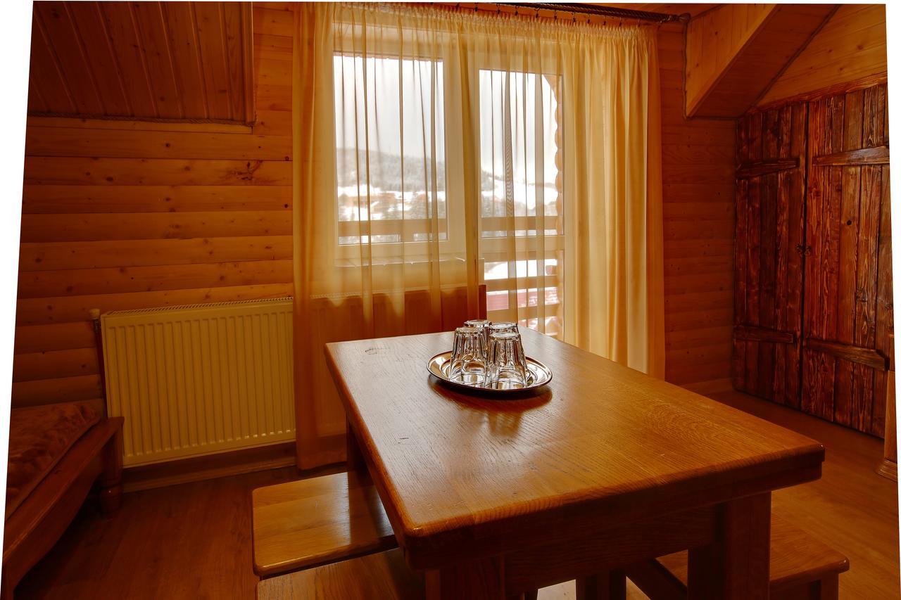 Greku Hotel Bukovel Exterior photo